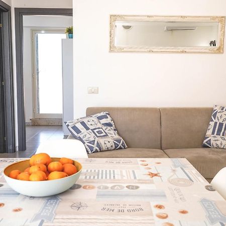 Appartement Attico Terrazza Cielomare Seaview à Pozzallo Extérieur photo