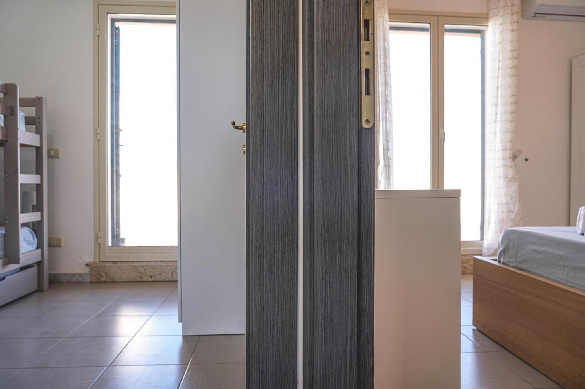 Appartement Attico Terrazza Cielomare Seaview à Pozzallo Extérieur photo